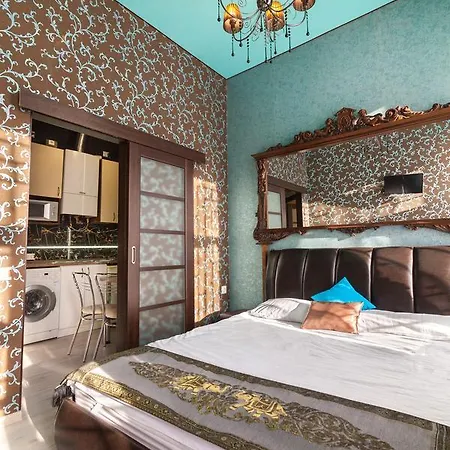 Austrian Leopolli Near Railway Station Appartement *