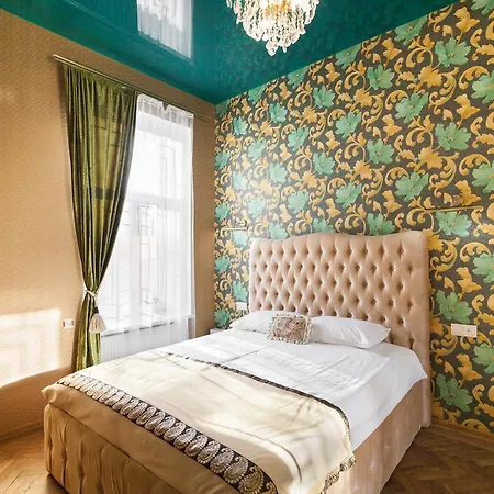 Appartement Austrian Leopolli Near Railway Station *